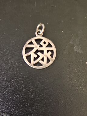 Silver Round Chinese Symbol "LOVE" Pendant Necklace Charm